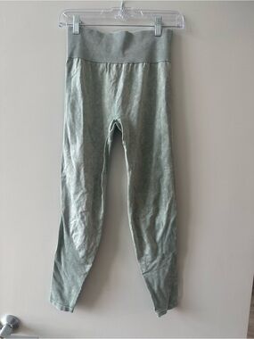 Victoria’s Secret PINK Green Active Leggings